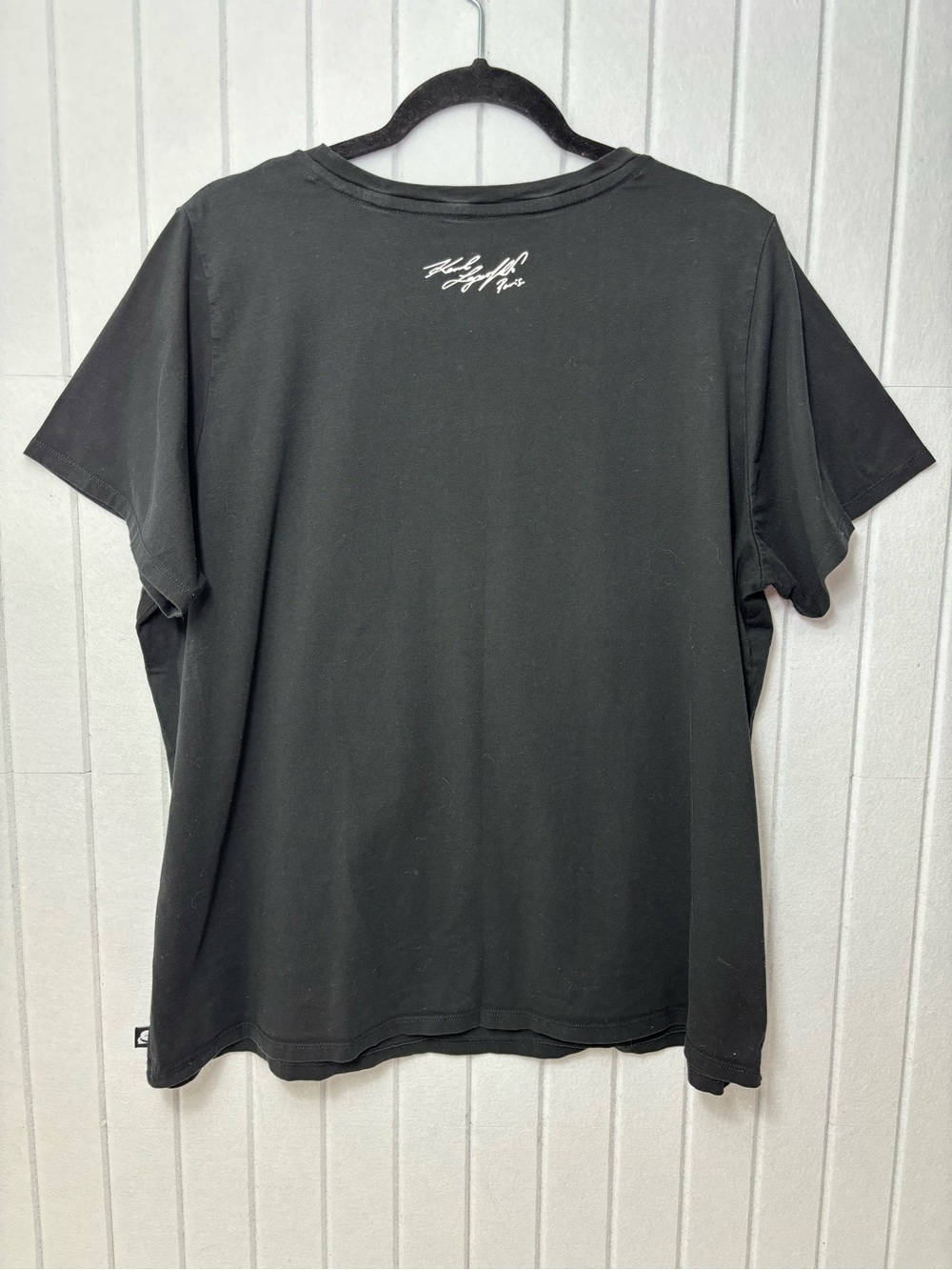 KARL Graphic Cotton Tee with Paris Illustration - Black, White & Red  Size 1X - Picture 9 of 12